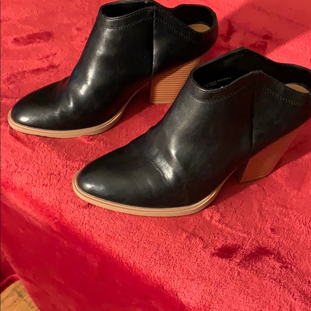 Like New DV boots